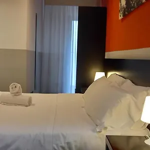 Aniene 3*, Roma Italia