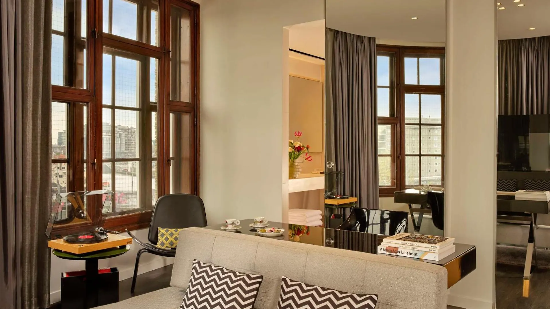 Art'Otel Amsterdam, Powered By Radisson Hotels